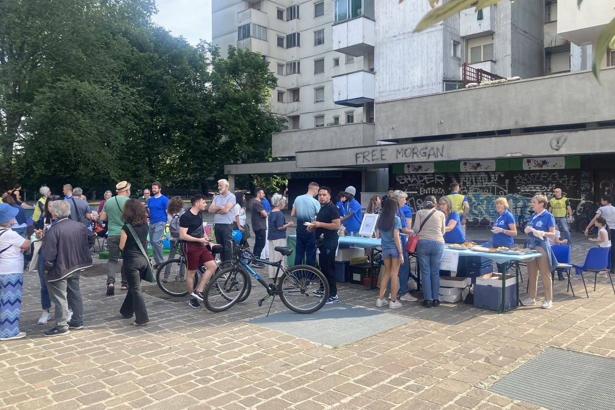 Primavera al Gratosoglio, 12 maggio '24, ci si preparara per la festa.