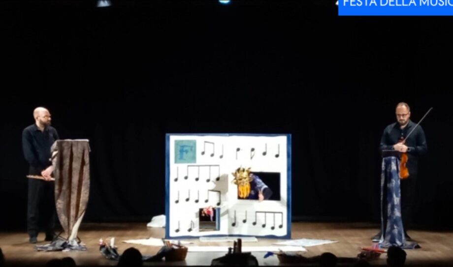 Una scena dell'opera Il flauto magico di Mozart, nell'edizione "tascabile".