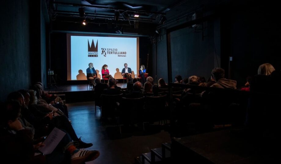 La sala di Wanted Clan.