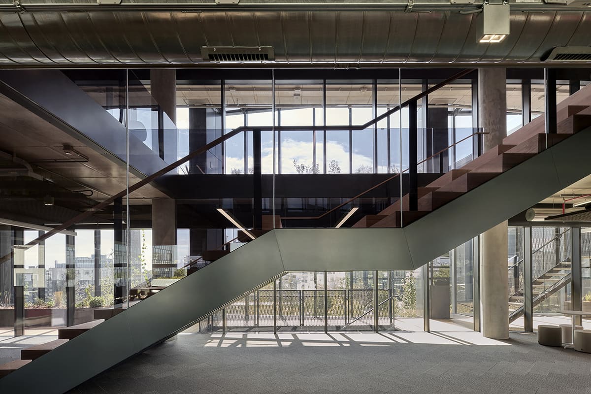 Uno spazio interno della nuova sede Moncler.