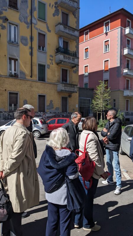 Il sindaco Sala in visita al Corvetto, insieme alla consigliera regionale Carmela Rozza, il presidente del Municipio 4 Stefano Bianco