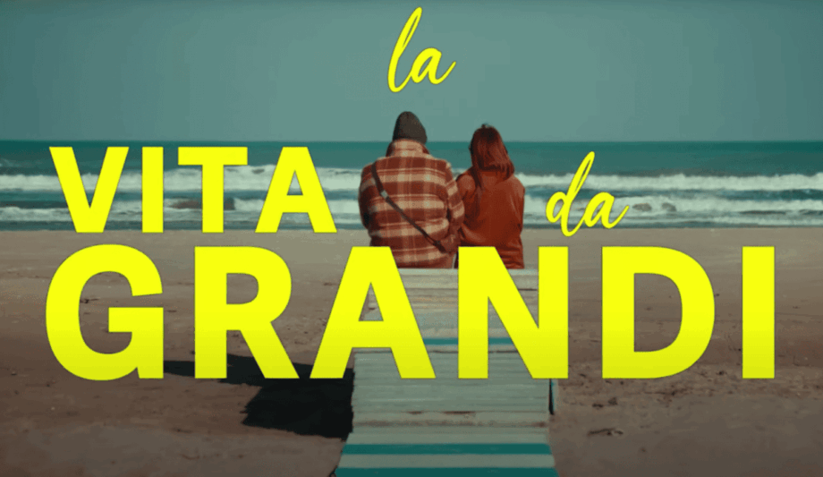 Locandina Vita da grandi di Eliasa Scarano con Yuri Tuci e Matilde De Angelis